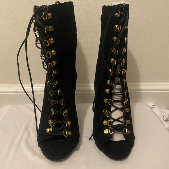 Black lace up booties with clear heel - Picture 2 of 2